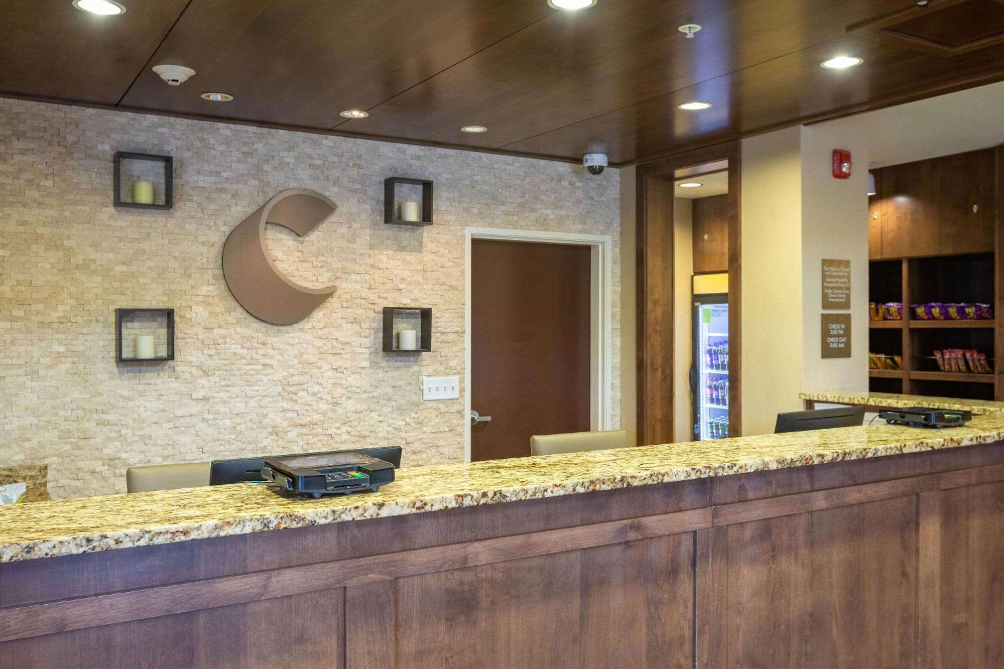 Comfort Suites Denver Near Anschutz Medical Campus Аврора Экстерьер фото